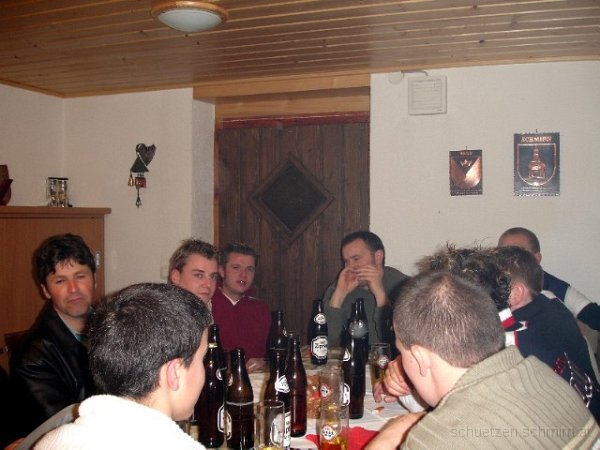 2004-11-Toergelen1.jpg - Nov. 2004 - Törgelen im Schützenheim.