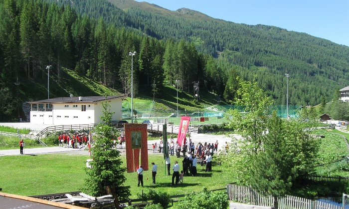 IMG_0030-ProzessionSchmirn.JPG - Foto: Ernst Jenewein, Juni 2009